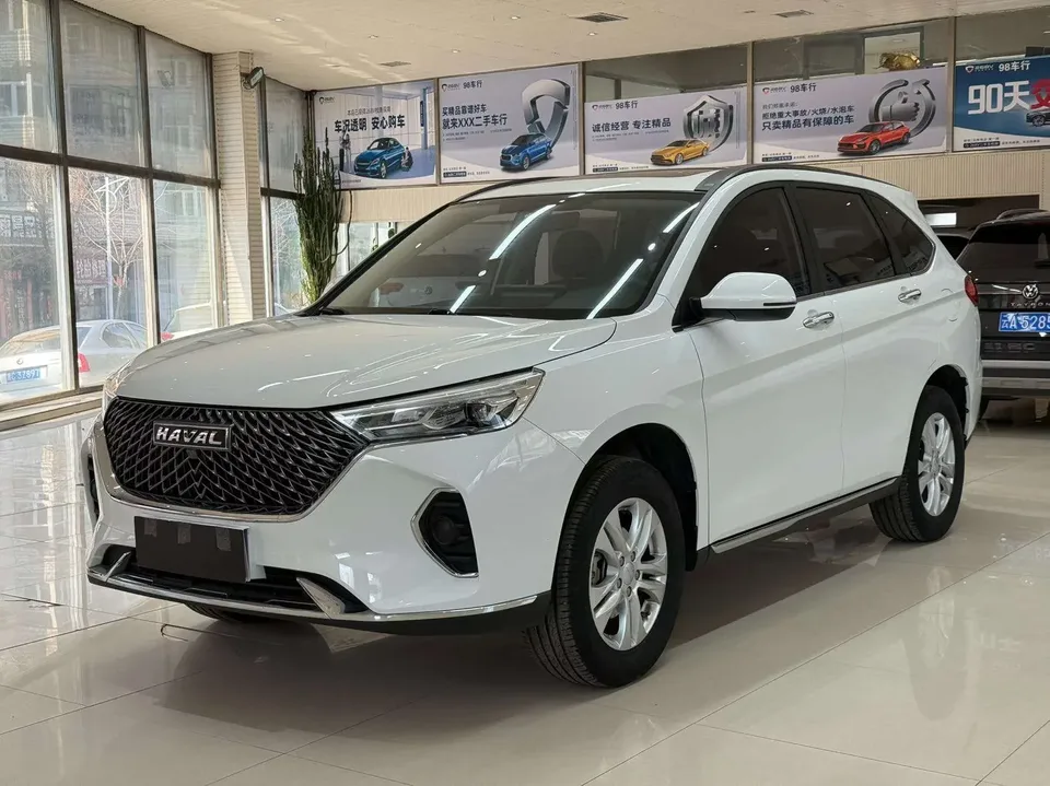 Haval M6 Haval M6 2021 PLUS 1.5T DCT Luxury Intelligent Connection 2022 — photo 1, buy with delivery to Moscow