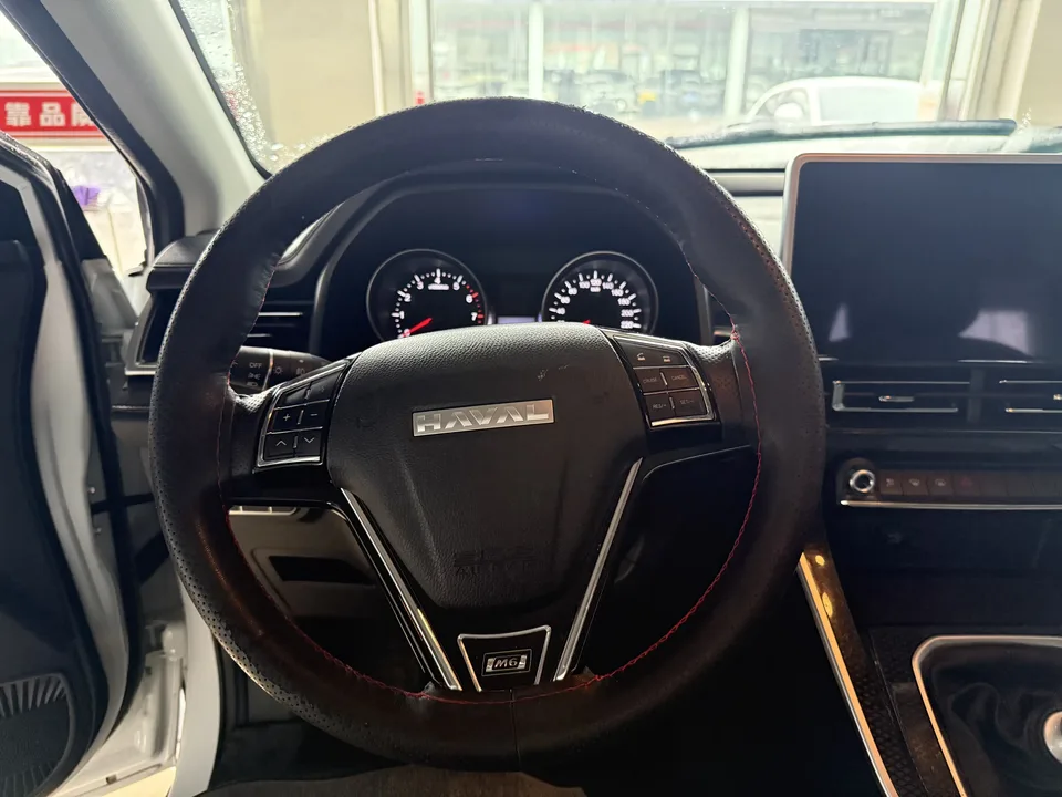 Haval M6 Haval M6 2023 PLUS 1.5T Manual Luxury Smart Connection 2024 — thumbnail 3