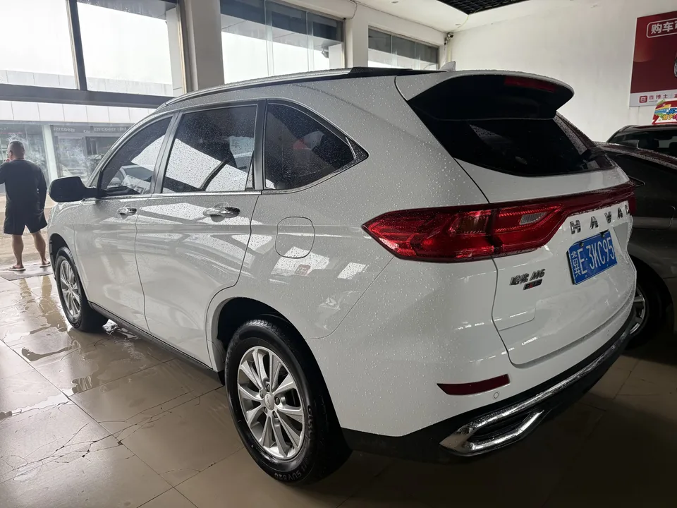 Haval M6 Haval M6 2023 PLUS 1.5T Manual Luxury Smart Connection 2024 — thumbnail 4