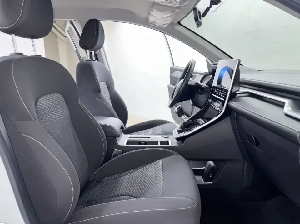 Haval M6 Haval M6 2023 PLUS 1.5T Manual Elite Smart Link 2023 — thumbnail 5
