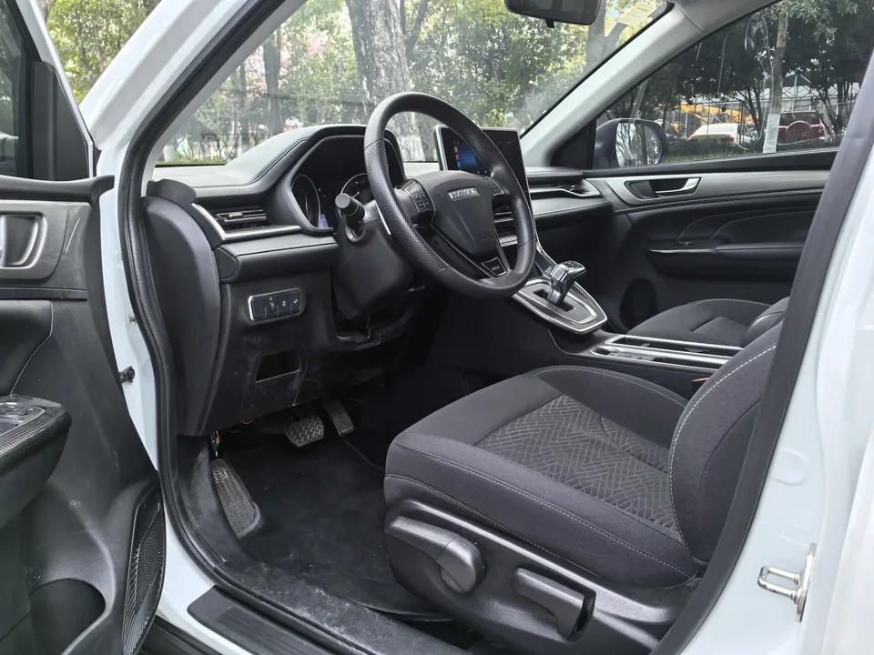 Haval M6 Haval M6 2023 PLUS 1.5T DCT Elite Smart Link 2024 — thumbnail 5