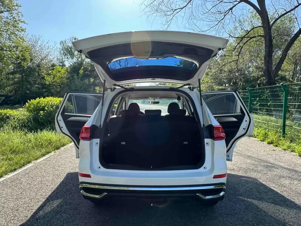 Haval M6 Haval M6 2021 PLUS 1.5T Manual Elite Smart Link 2023 — thumbnail 2