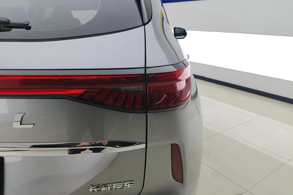 Haval H6 Haval H6 2022 The third generation 1.5T automatic two-wheel drive Max 2024 — thumbnail 2