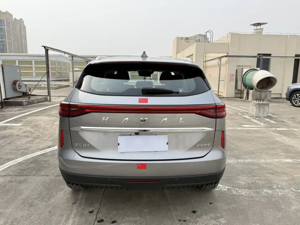 Haval H6 Haval H6 2022 The third generation 1.5T automatic two-wheel drive Max 2023 — thumbnail 2