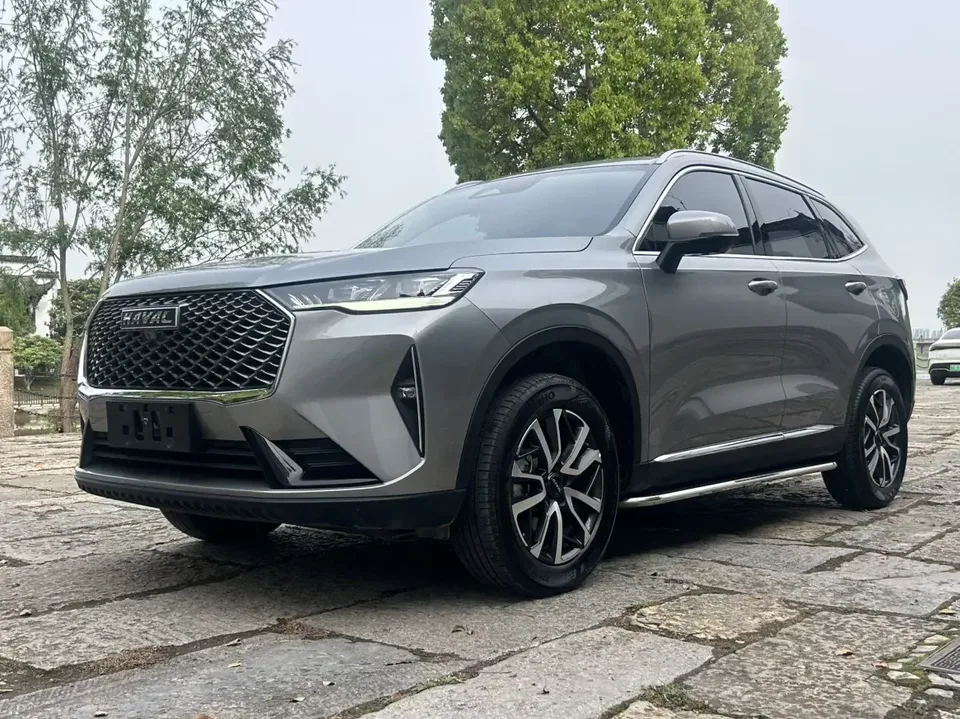 Haval H6 Haval H6 2022 The third generation 1.5T automatic two-wheel drive Max 2022 — photo 1, buy with delivery to Moscow