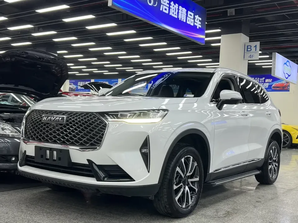 Haval H6 Haval H6 2021 The third generation 1.5GDIT automatic Plus version 2022 — photo 1, buy with delivery to Moscow