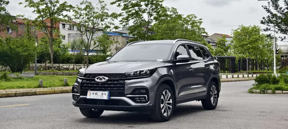 Chery Tiggo 8 Tiggo 8 2024 Honor Edition 230TCI Automatic Excellence Edition 7 Seaters 2024 — thumbnail 4