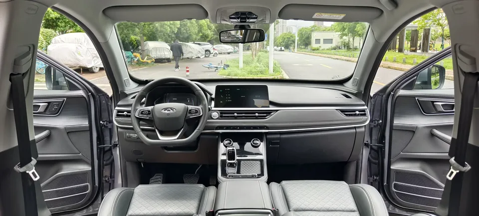 Chery Tiggo 8 Tiggo 8 2024 Honor Edition 230TCI Automatic Excellence Edition 7 Seaters 2024 — thumbnail 5