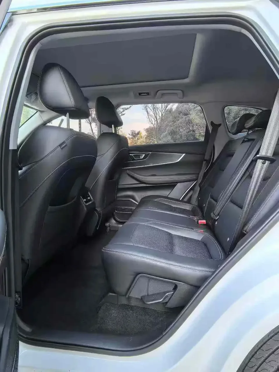 Chery Tiggo 8 Tiggo 8 2024 Honor Edition 230TCI Automatic Excellence Edition 5 Seaters 2024 — thumbnail 3