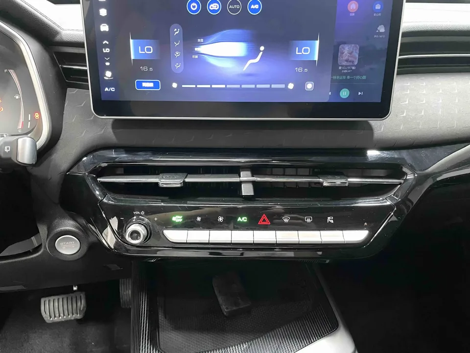 Haval Harvard Red Rabbit Harvard Red Rabbit 2022 Jinxiang Edition 1.5T Copper Rabbit 2022 — thumbnail 4