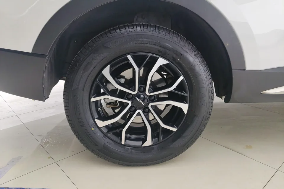 Haval H6 Haval H6 2023 National Trend Edition 1.5T Automatic City Edition 2024 — thumbnail 3
