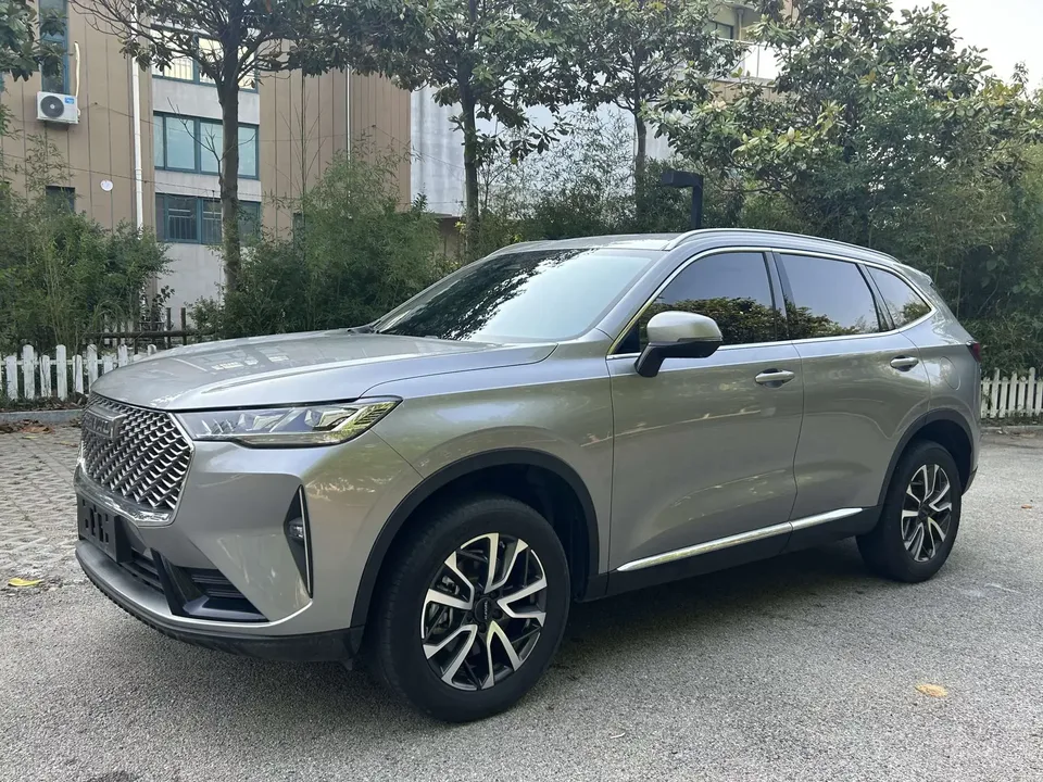 Haval H6 Haval H6 2022 The third generation 1.5T automatic two-wheel drive Max 2023 — photo 1, buy with delivery to Moscow