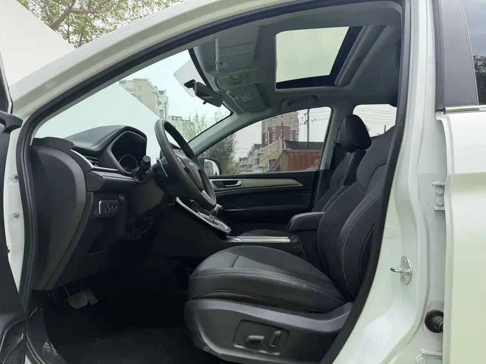 Haval M6 Haval M6 2023 PLUS 1.5T DCT Luxury Intelligent Connection 2022 — thumbnail 5