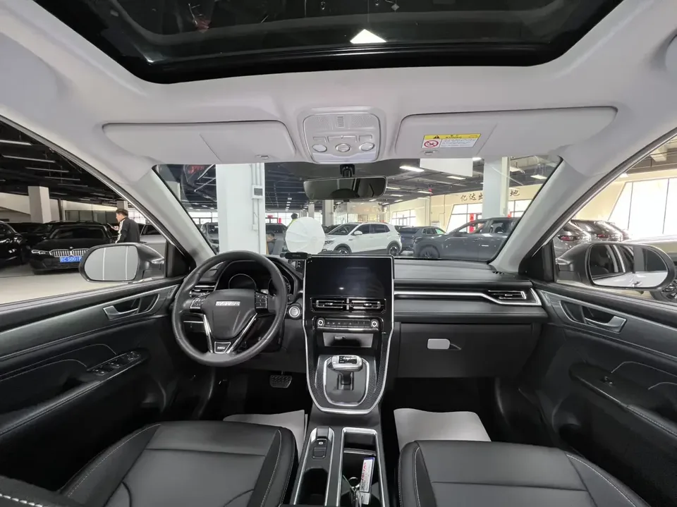 Haval M6 Haval M6 2021 PLUS 1.5T DCT Luxury Intelligent Connection 2022 — thumbnail 5