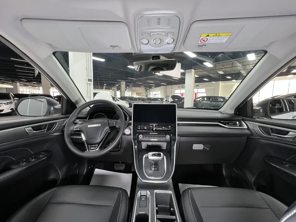 Haval M6 Haval M6 2021 PLUS 1.5T DCT Luxury Intelligent Connection 2022 — thumbnail 4