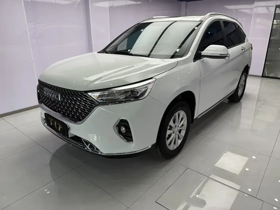Haval M6 Haval M6 2021 PLUS 1.5T DCT Luxury Intelligent Connection 2023 — photo 1, buy with delivery to Moscow