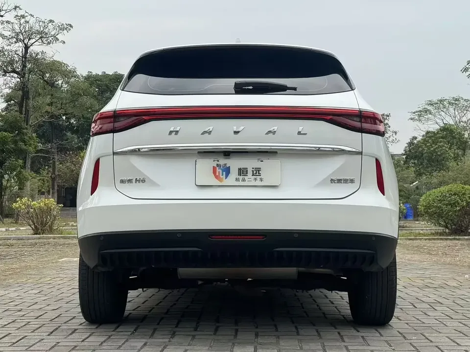 Haval H6 Haval H6 2022 The third generation 1.5T automatic two-wheel drive Max 2023 — thumbnail 2