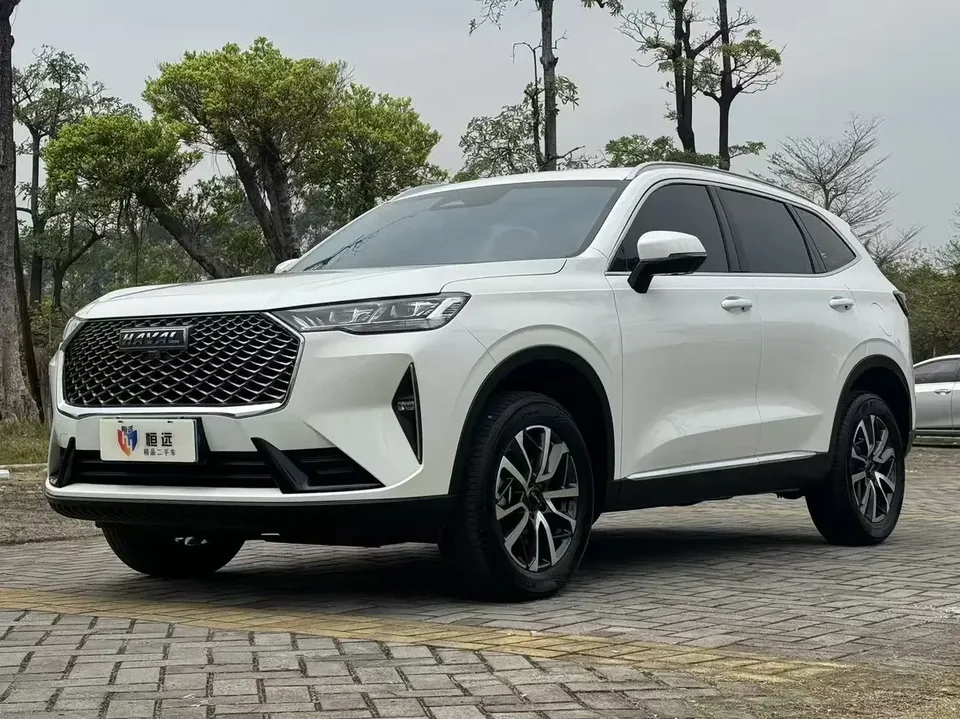 Haval H6 Haval H6 2022 The third generation 1.5T automatic two-wheel drive Max 2023 — photo 1, buy with delivery to Moscow