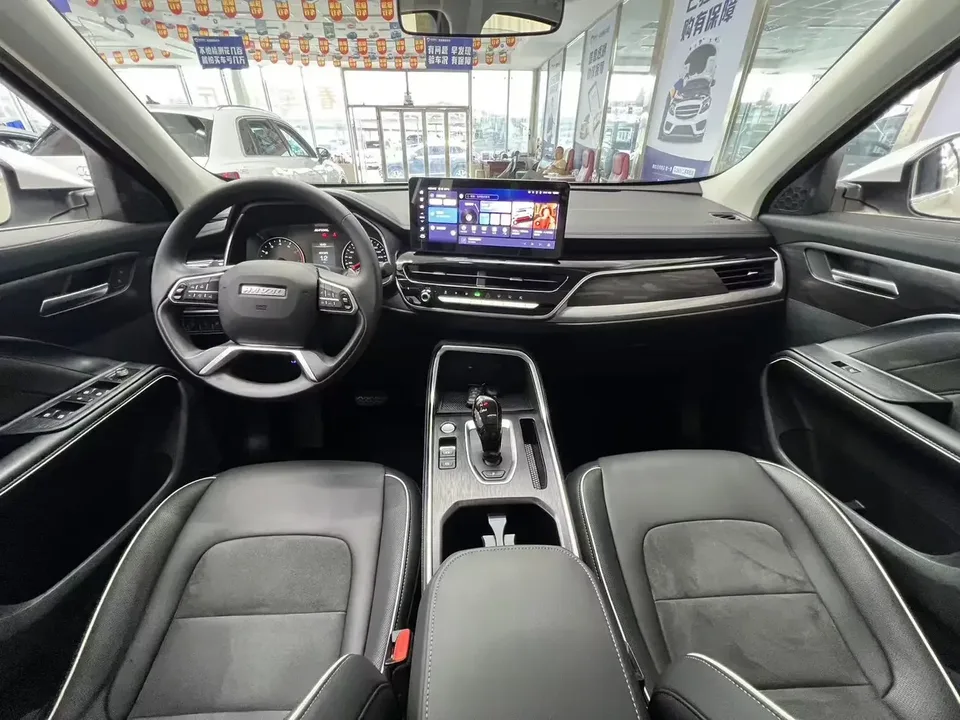 Haval H6 Haval H6 2023 National Trend Edition 1.5T Automatic City Edition 2023 — thumbnail 4