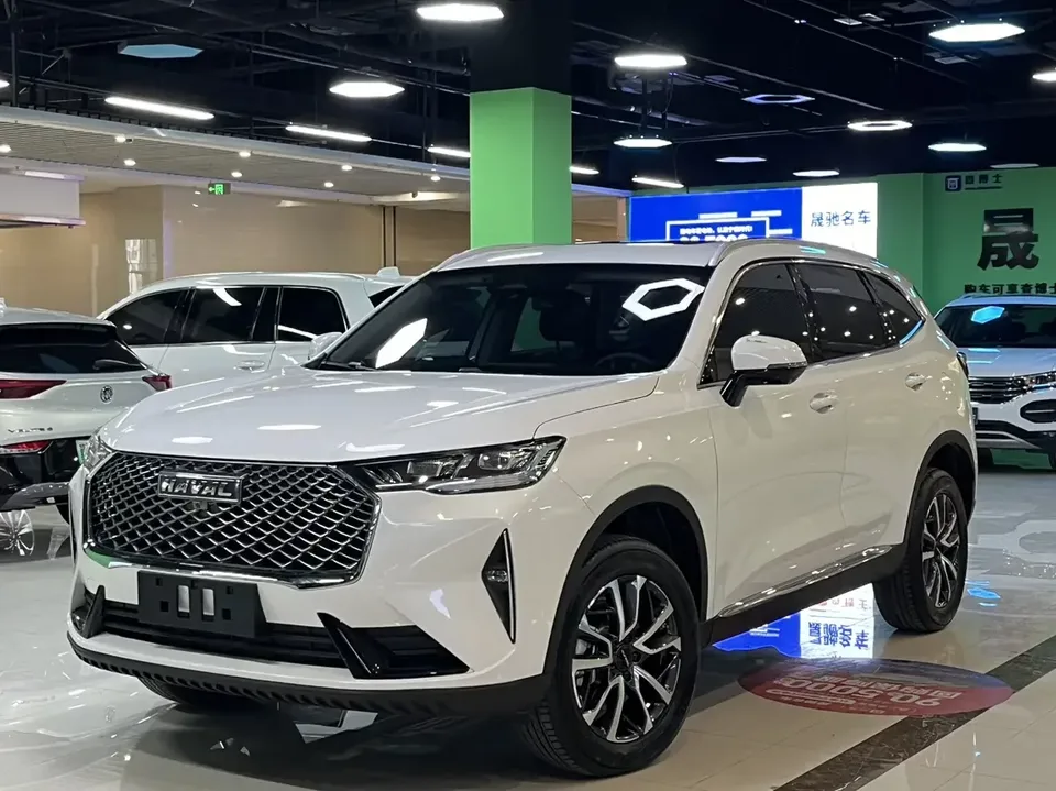 Haval H6 Haval H6 2022 The third generation 1.5T automatic two-wheel drive Max 2024 — photo 1, buy with delivery to Moscow