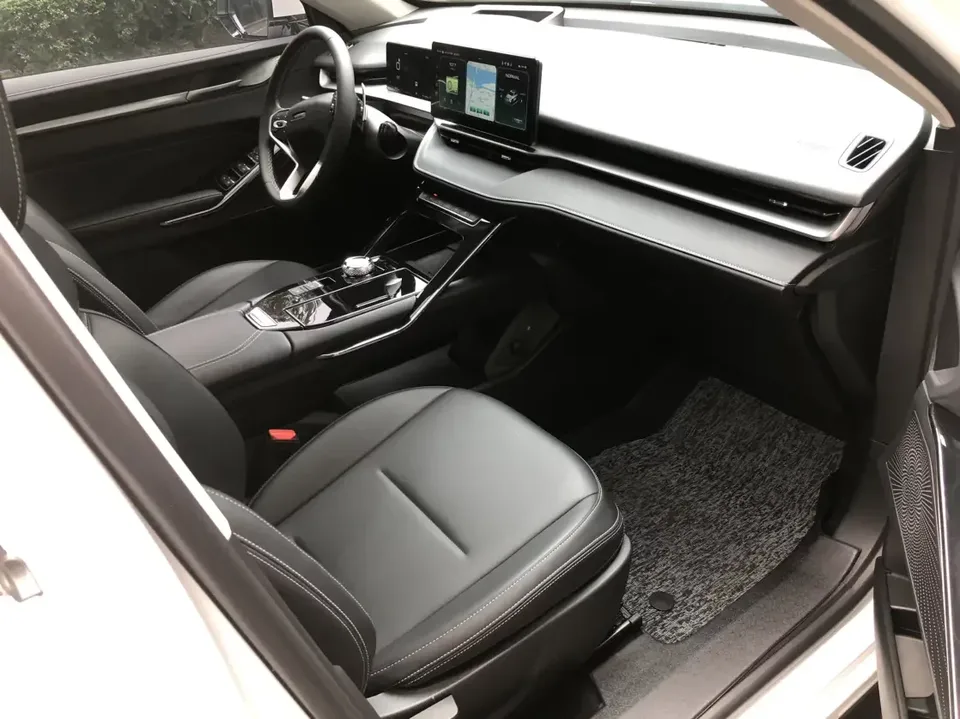Haval H6 Haval H6 2022 The third generation 1.5T automatic two-wheel drive Max 2022 — thumbnail 3