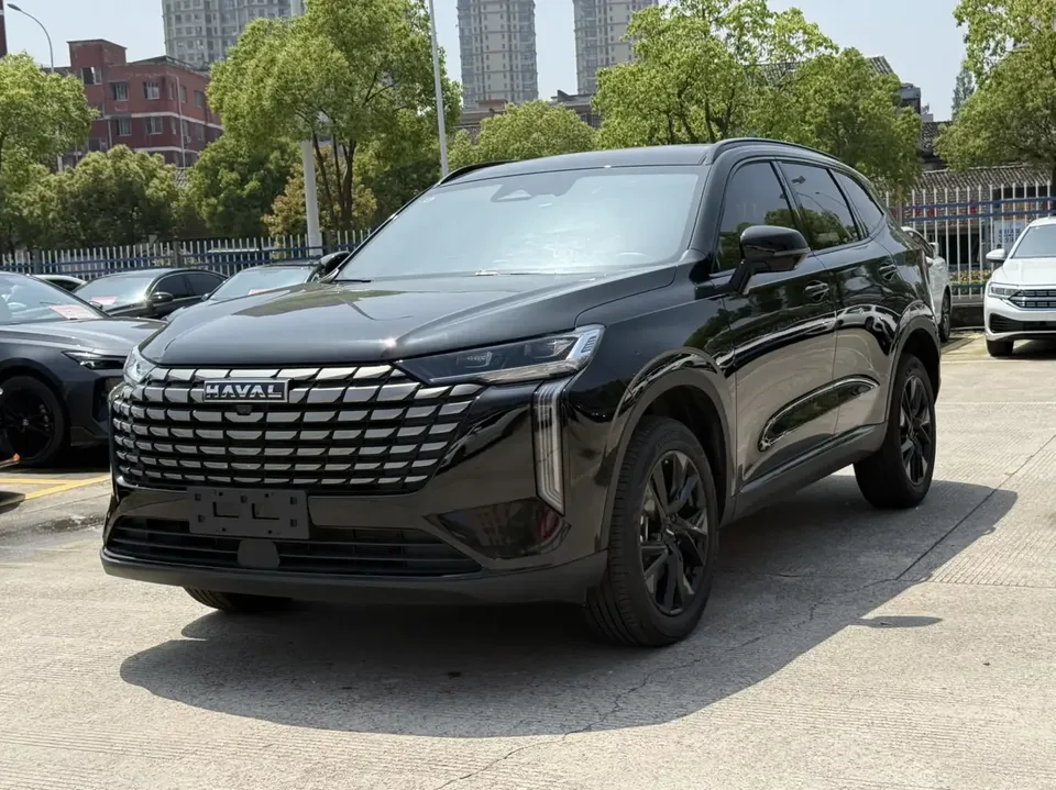 Haval H6 Haval H6 2024 1.5T Automatic 2WD Classic Edition 2025 — photo 1, buy with delivery to Moscow