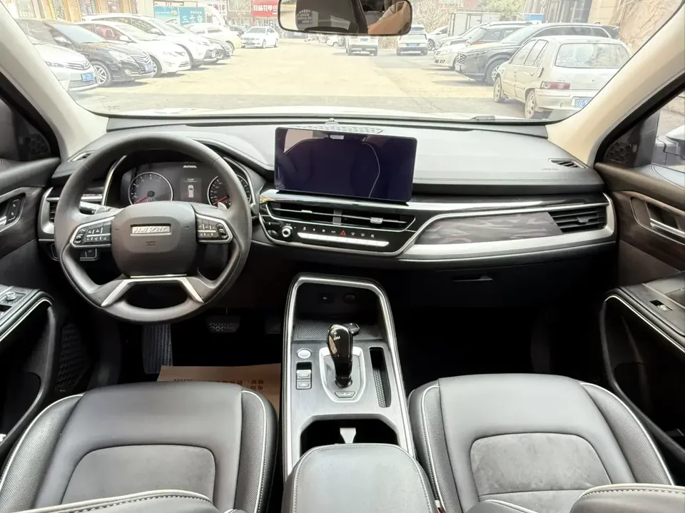 Haval H6 Haval H6 2023 National Trend Edition 1.5T Automatic City Edition 2023 — thumbnail 3