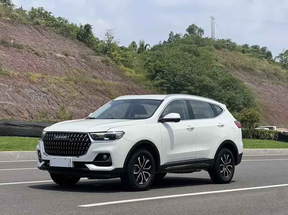 Haval H6 Haval H6 2023 National Trend Edition 1.5T Automatic City Edition 2023 — photo 1, buy with delivery to Moscow