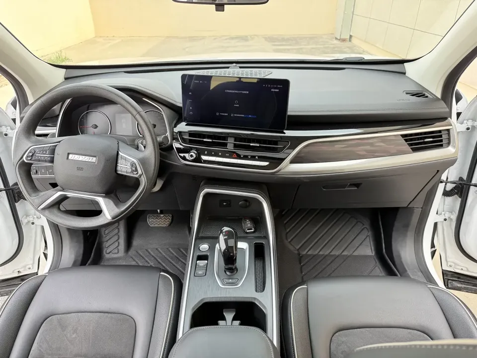 Haval H6 Haval H6 2023 National Trend Edition 1.5T Automatic City Edition 2023 — thumbnail 3