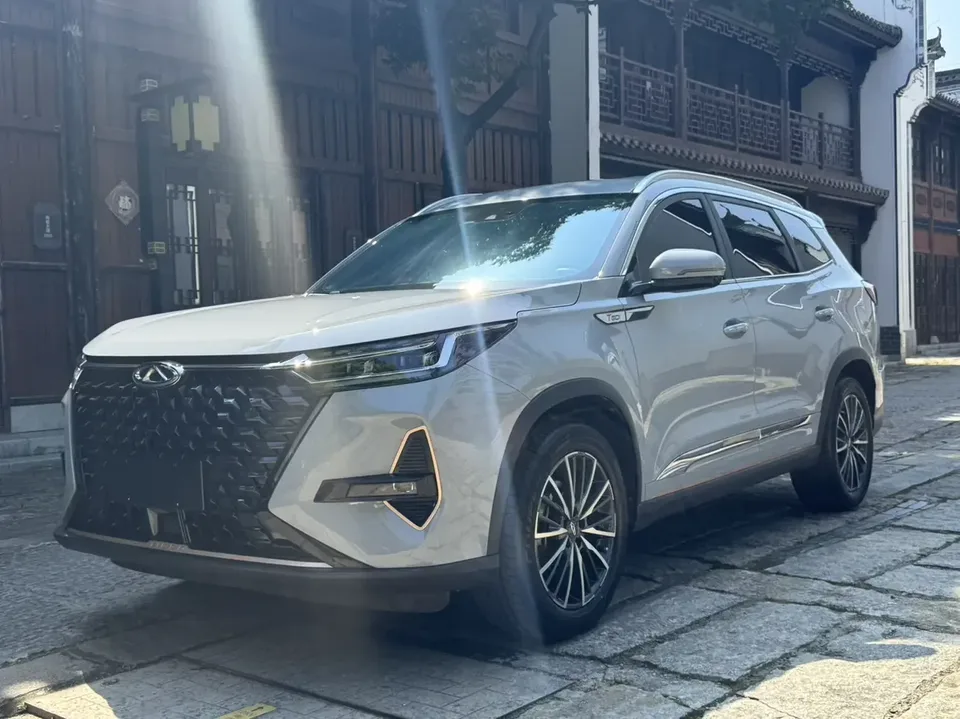Chery Tiggo 8 Pro Tiggo 8 PRO 2024 Champion Edition 290T 2WD Peak Edition 7 Seaters 2024 — photo 1, buy with delivery to Moscow