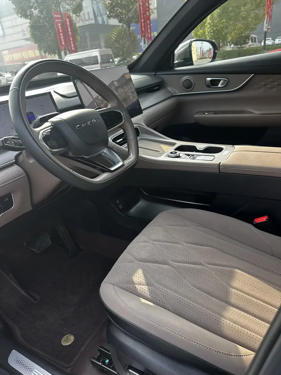 Chery Tiggo 8 PLUS Tiggo 8 PLUS 2025 Kunpeng 290TGDI DCT Premium 2024 — thumbnail 3