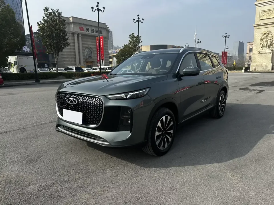 Chery Tiggo 8 PLUS Tiggo 8 PLUS 2025 Kunpeng 290TGDI DCT Premium 2024 — photo 1, buy with delivery to Moscow