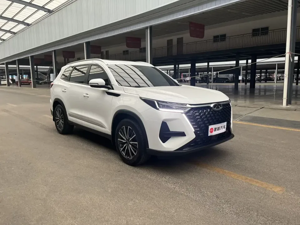 Chery Tiggo 8 Pro Tiggo 8 PRO 2025 290T 2WD Deluxe Edition 2025 — фото 1, купить с доставкой в Москву