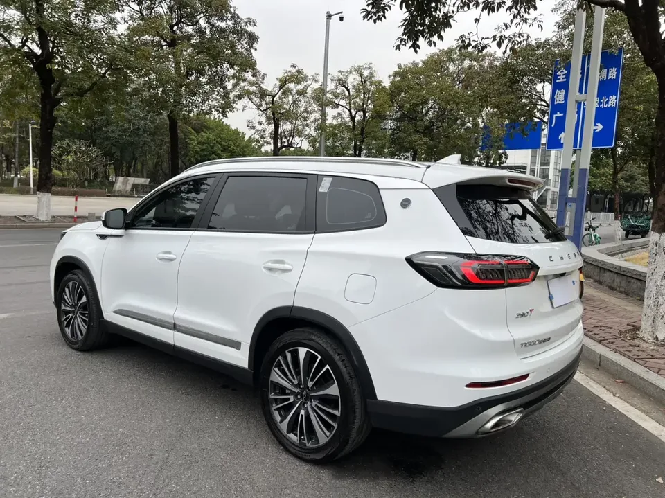 Chery Tiggo 8 PLUS Tiggo 8 PLUS 2024 Champion Edition Kunpeng 290TGDI DCT Luxury Edition 5 Seaters 2024 — thumbnail 2
