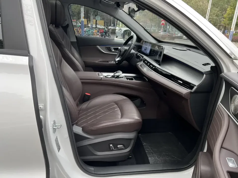 Chery Tiggo 8 PLUS Tiggo 8 PLUS 2024 Champion Edition Kunpeng 290TGDI DCT Luxury Edition 5 Seaters 2024 — thumbnail 3