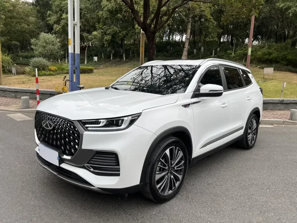 Chery Tiggo 8 PLUS Tiggo 8 PLUS 2024 Champion Edition Kunpeng 290TGDI DCT Luxury Edition 5 Seaters 2024 — photo 1, buy with delivery to Moscow