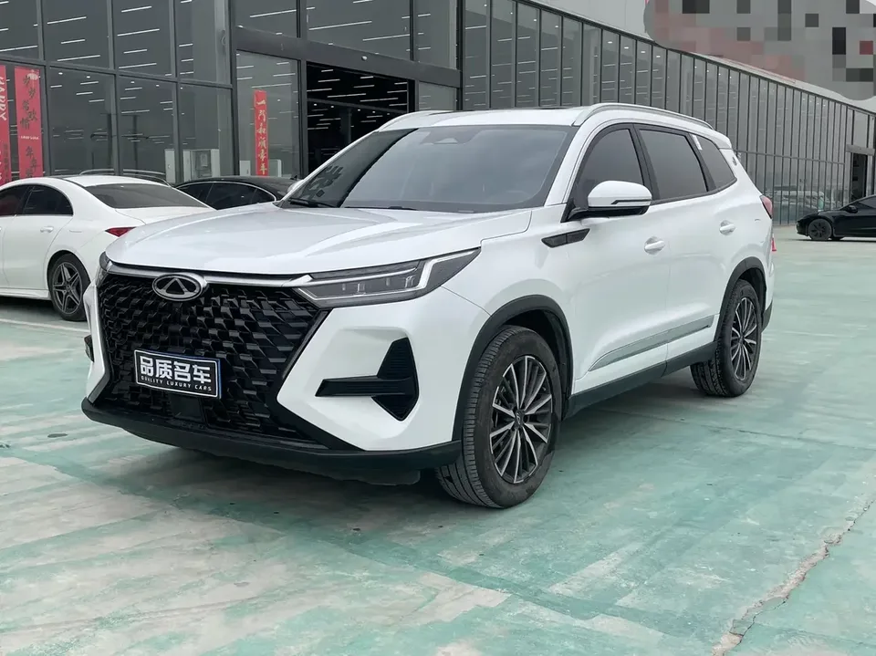 Chery Tiggo 8 Pro Tiggo 8 PRO 2025 290T 2WD Deluxe Edition 2024 — photo 1, buy with delivery to Moscow