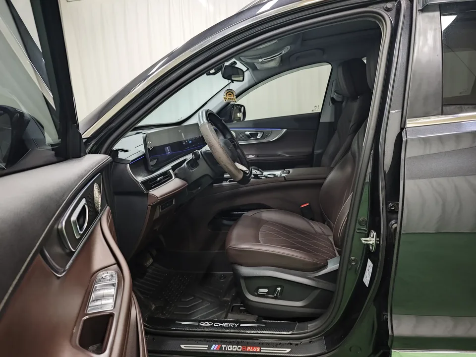 Chery Tiggo 8 PLUS Tiggo 8 PLUS 2024 Champion Edition Kunpeng 290TGDI DCT Luxury Edition 7 Seaters 2024 — thumbnail 5