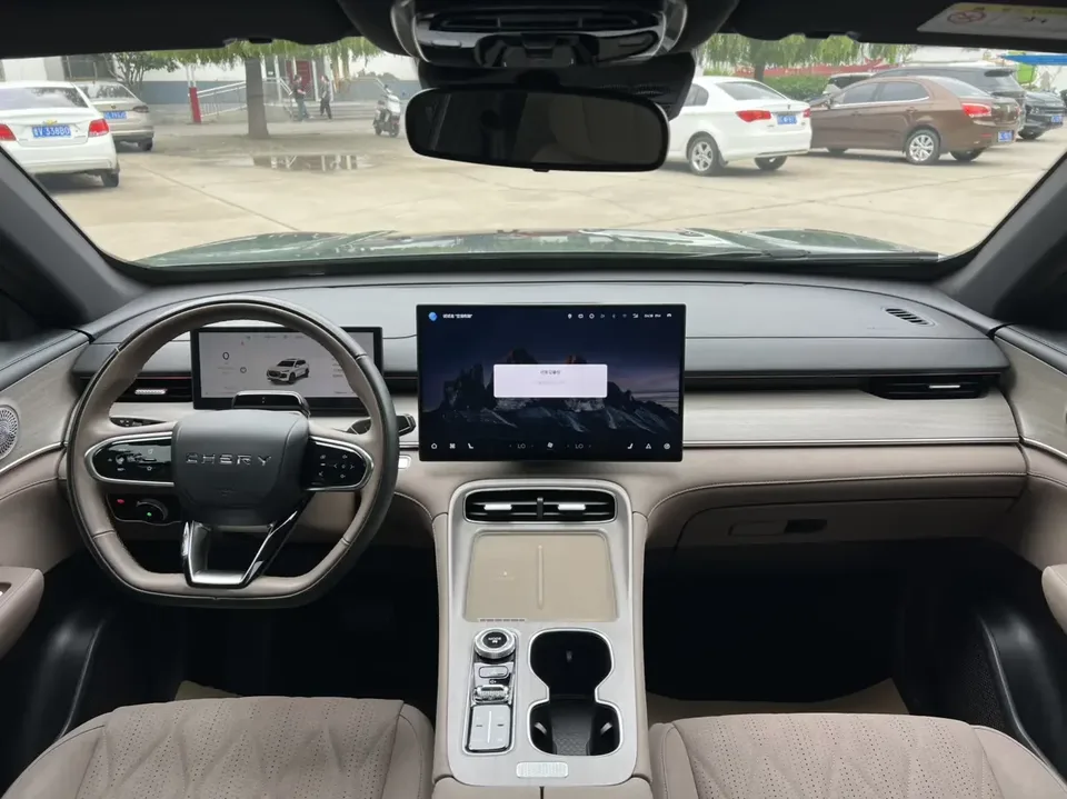 Chery Tiggo 8 PLUS Tiggo 8 PLUS 2025 Kunpeng 290TGDI DCT Premium 2024 — миниатюра 5