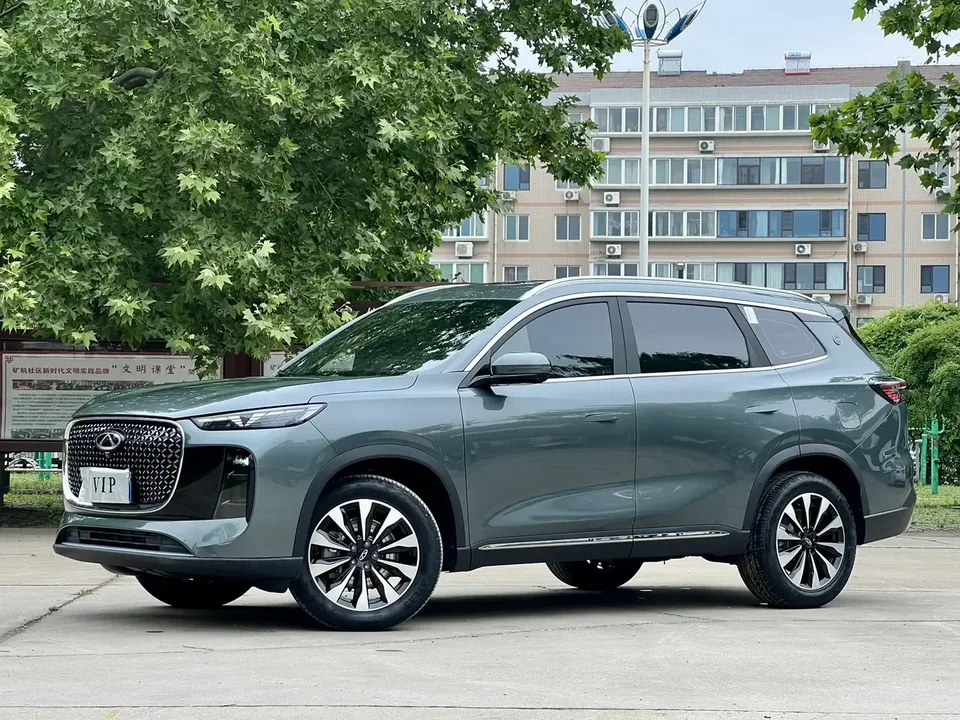 Chery Tiggo 8 PLUS Tiggo 8 PLUS 2025 Kunpeng 290TGDI DCT Premium 2024 — фото 1, купить с доставкой в Москву