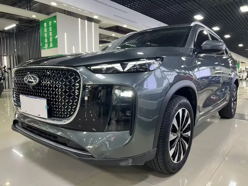 Chery Tiggo 8 PLUS Tiggo 8 PLUS 2025 Kunpeng 290TGDI DCT Premium 2024 — photo 1, buy with delivery to Moscow