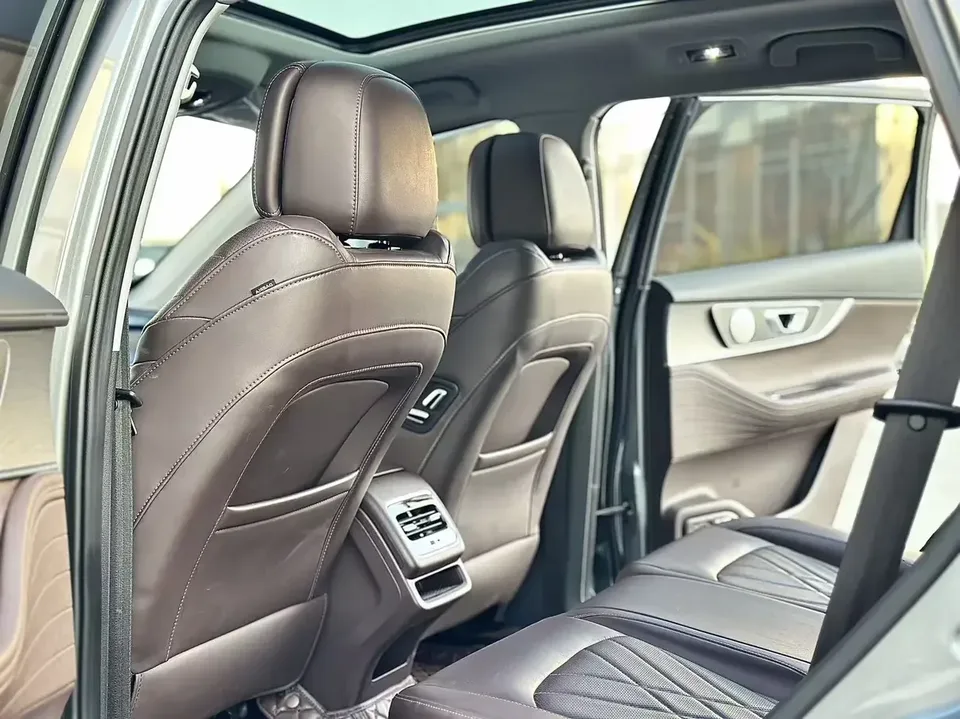 Chery Tiggo 8 PLUS Tiggo 8 PLUS 2024 Champion Edition Kunpeng 290TGDI DCT Luxury Edition 5 Seaters 2024 — thumbnail 3