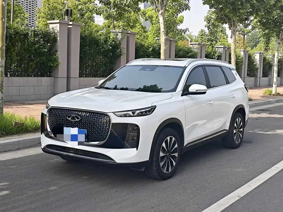 Chery Tiggo 8 PLUS Tiggo 8 PLUS 2025 Kunpeng 290TGDI DCT Premium 2025 — photo 1, buy with delivery to Moscow