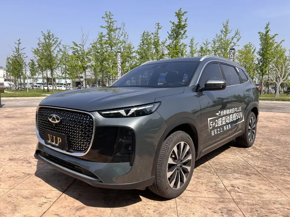 Chery Tiggo 8 PLUS Tiggo 8 PLUS 2025 Kunpeng 290TGDI DCT Premium 2025 — фото 1, купить с доставкой в Москву