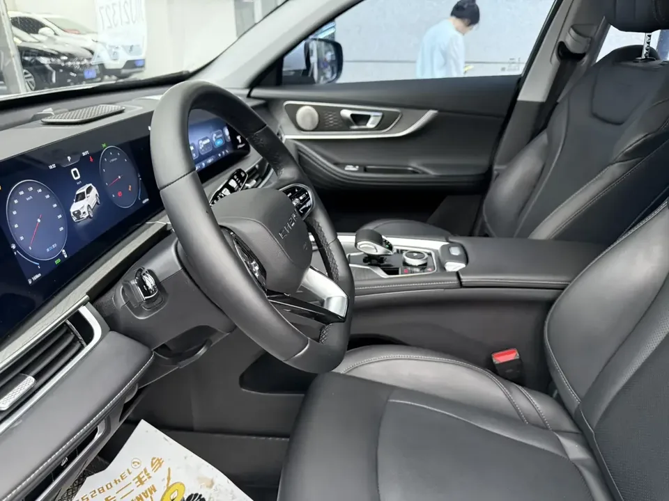 Chery Tiggo 8 PLUS Tiggo 8 PLUS 2024 Champion Edition Kunpeng 290TGDI DCT Luxury Edition 5 Seaters 2024 — thumbnail 5