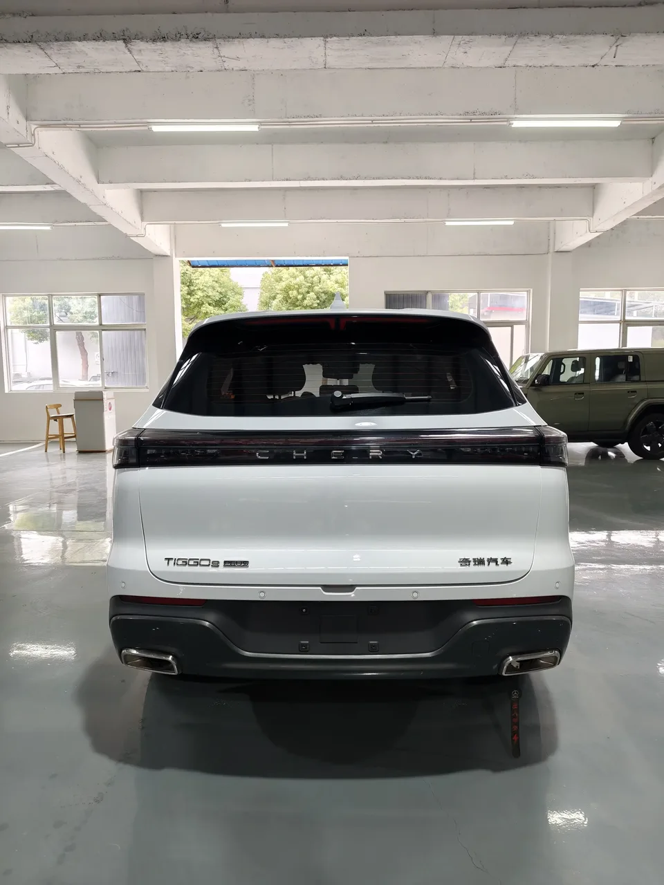 Chery Tiggo 8 PLUS Tiggo 8 PLUS 2025 Kunpeng 290TGDI DCT Luxury 7-seater 2025 — thumbnail 2