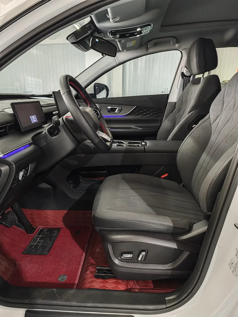 Chery Tiggo 8 PLUS Tiggo 8 PLUS 2025 Kunpeng 290TGDI DCT Luxury 7-seater 2025 — thumbnail 3