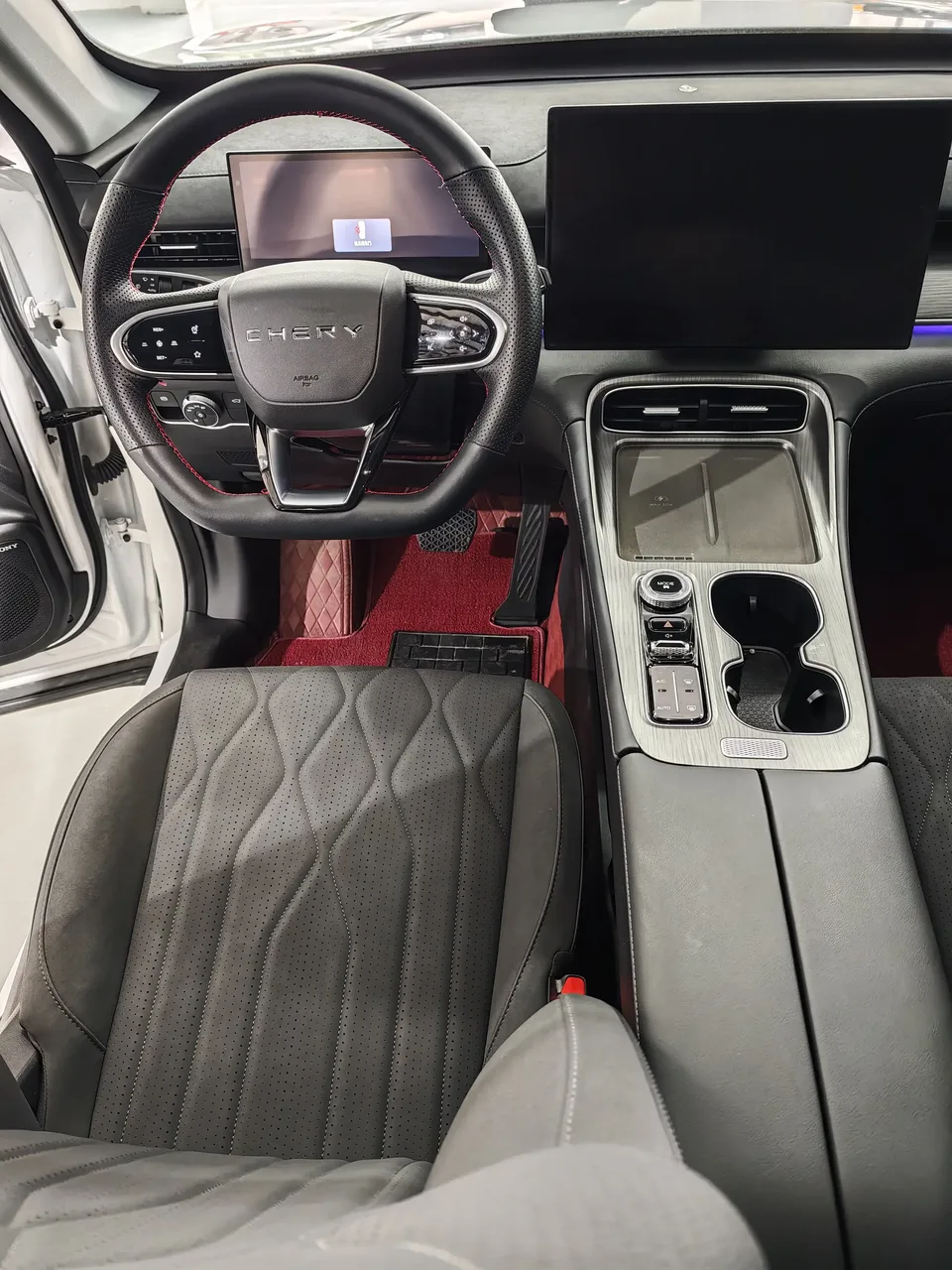 Chery Tiggo 8 PLUS Tiggo 8 PLUS 2025 Kunpeng 290TGDI DCT Luxury 7-seater 2025 — thumbnail 4