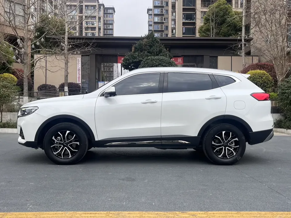 Haval H6 Haval H6 2023 National Trend Edition 1.5T Automatic City Edition 2023 — thumbnail 4