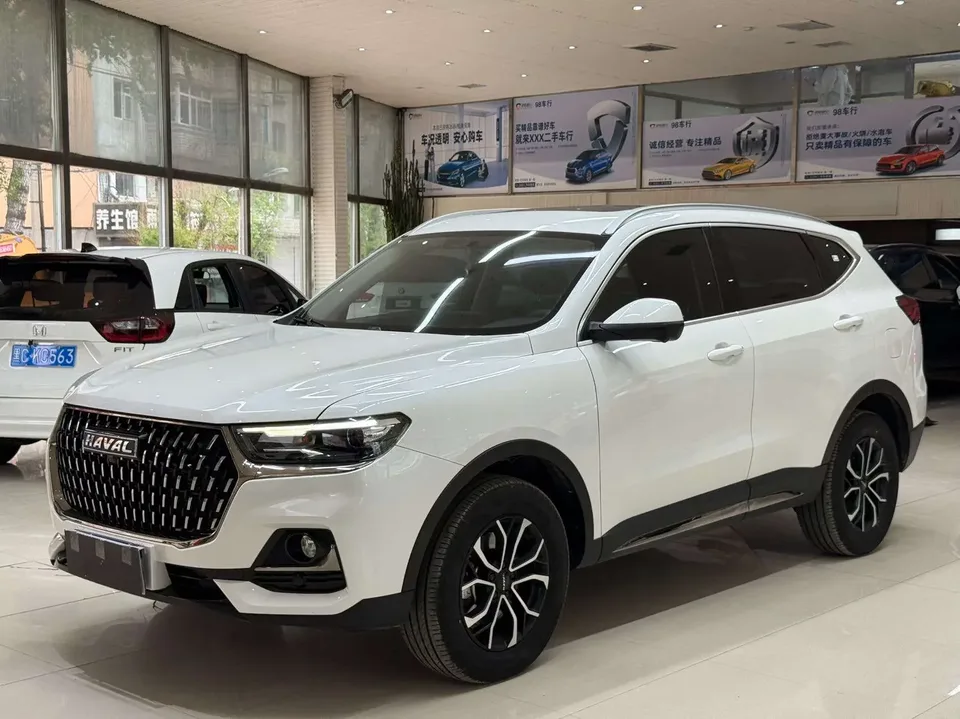 Haval H6 Haval H6 2023 National Trend Edition 1.5T Automatic City Edition 2023 — photo 1, buy with delivery to Moscow
